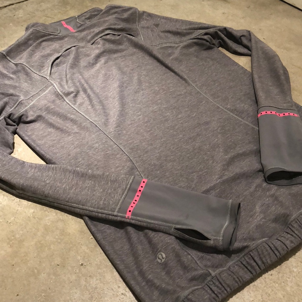 Lululemon *Reflective* Run Pullover Euc - image 3